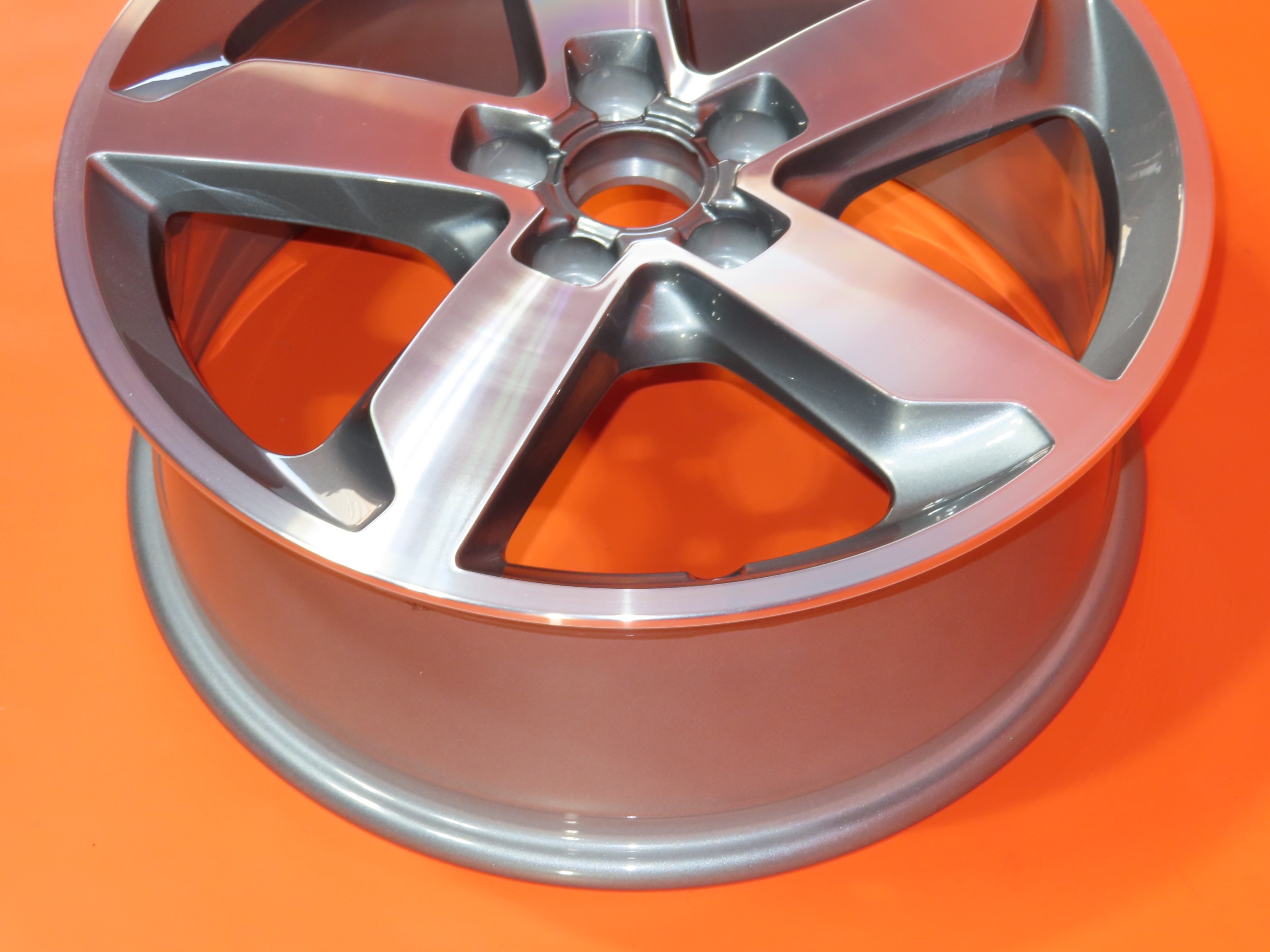 AUDI Q3 WHEEL 18" RIM 2015 2016 ALLOY 5 SPOKE 8U0 601 025 T OEM