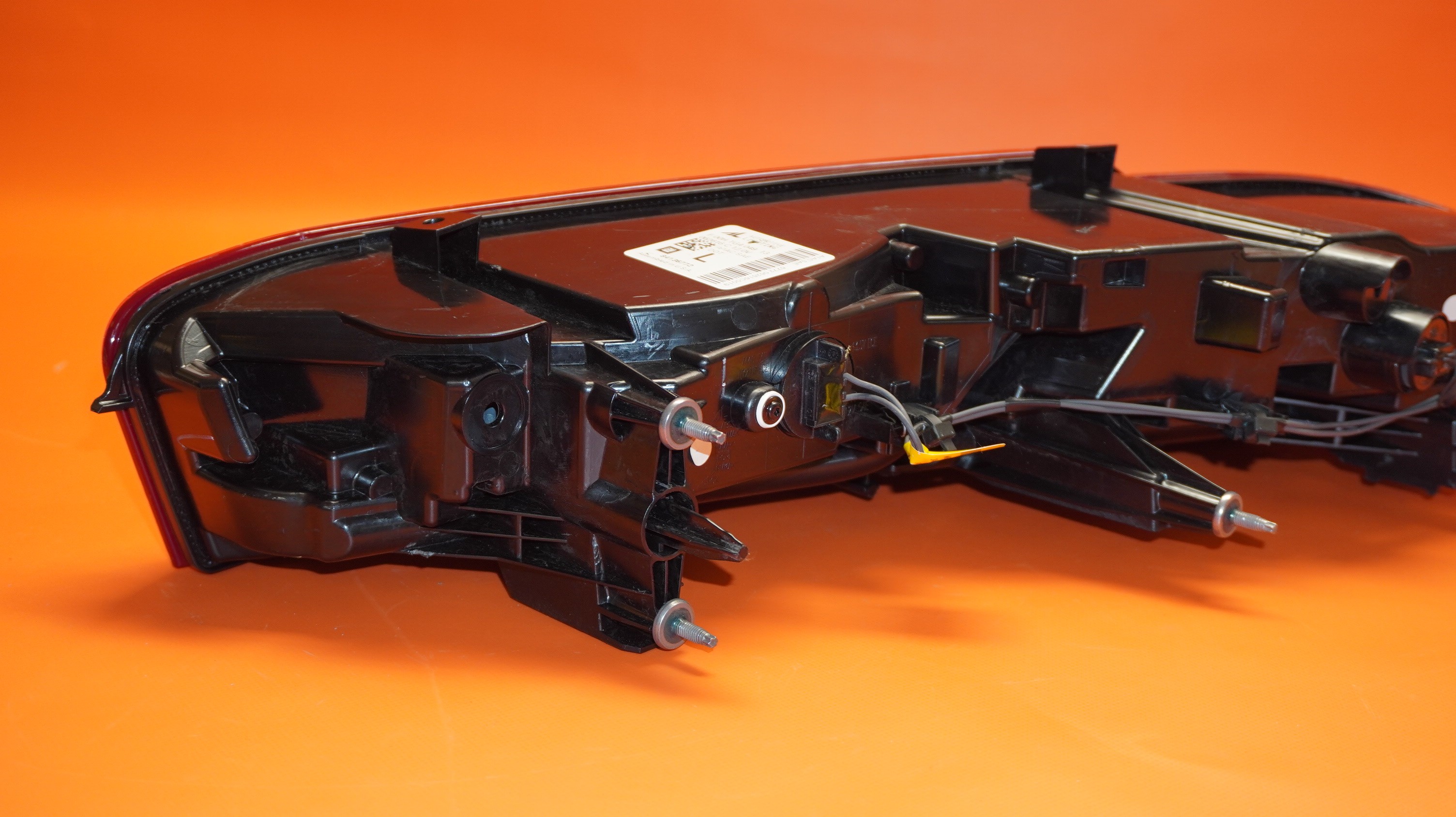 CHEVY CAMARO TAIL LIGHT LEFT DRIVER 2016 2017 2018 84136772 OEM