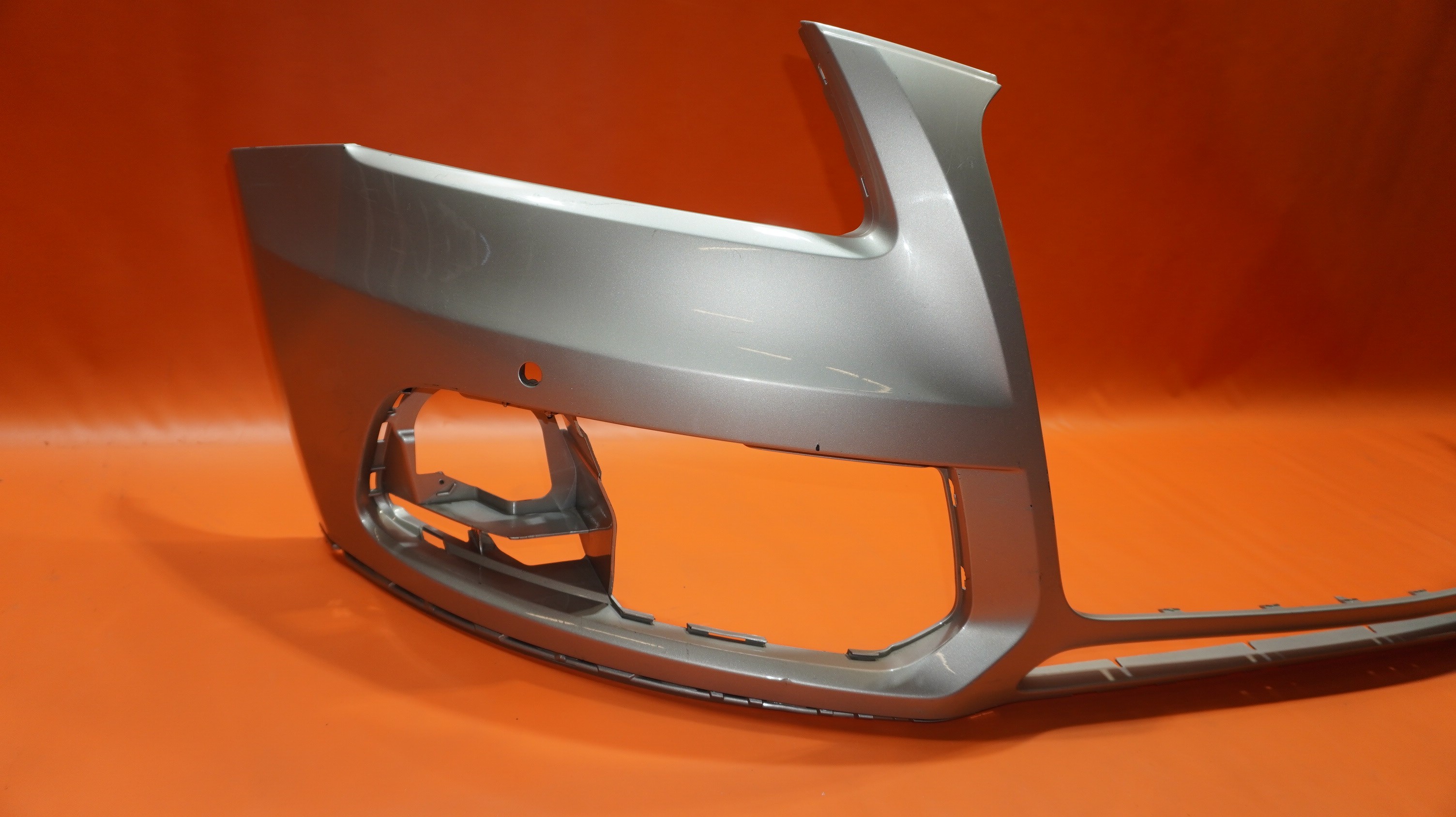 AUDI Q5 FRONT BUMPER 2013 2014 2015 GOLD SENSOR TYPE OEM 8R0 807 437