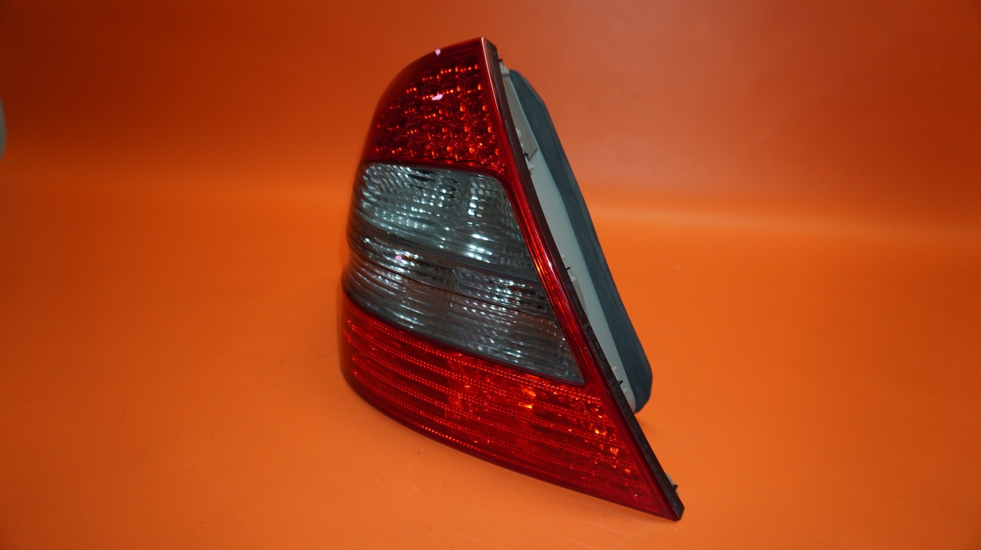 MERCEDES BENZ E350 TAIL LIGHT LEFT DRIVER 2007 2008 2009 E500