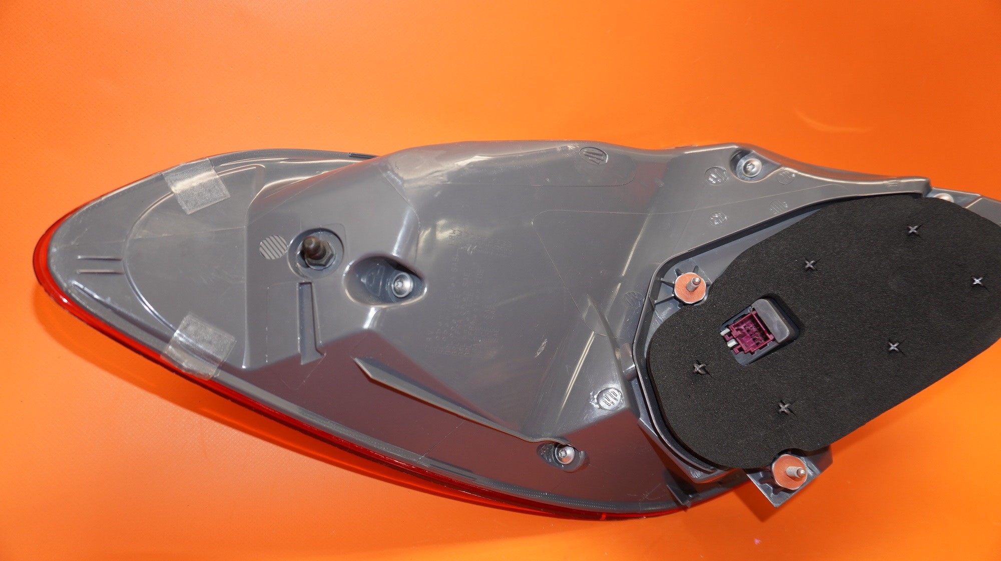 MERCEDES C300 TAIL LIGHT RIGHT DAMAGED 2015 2016 2017 018 LED