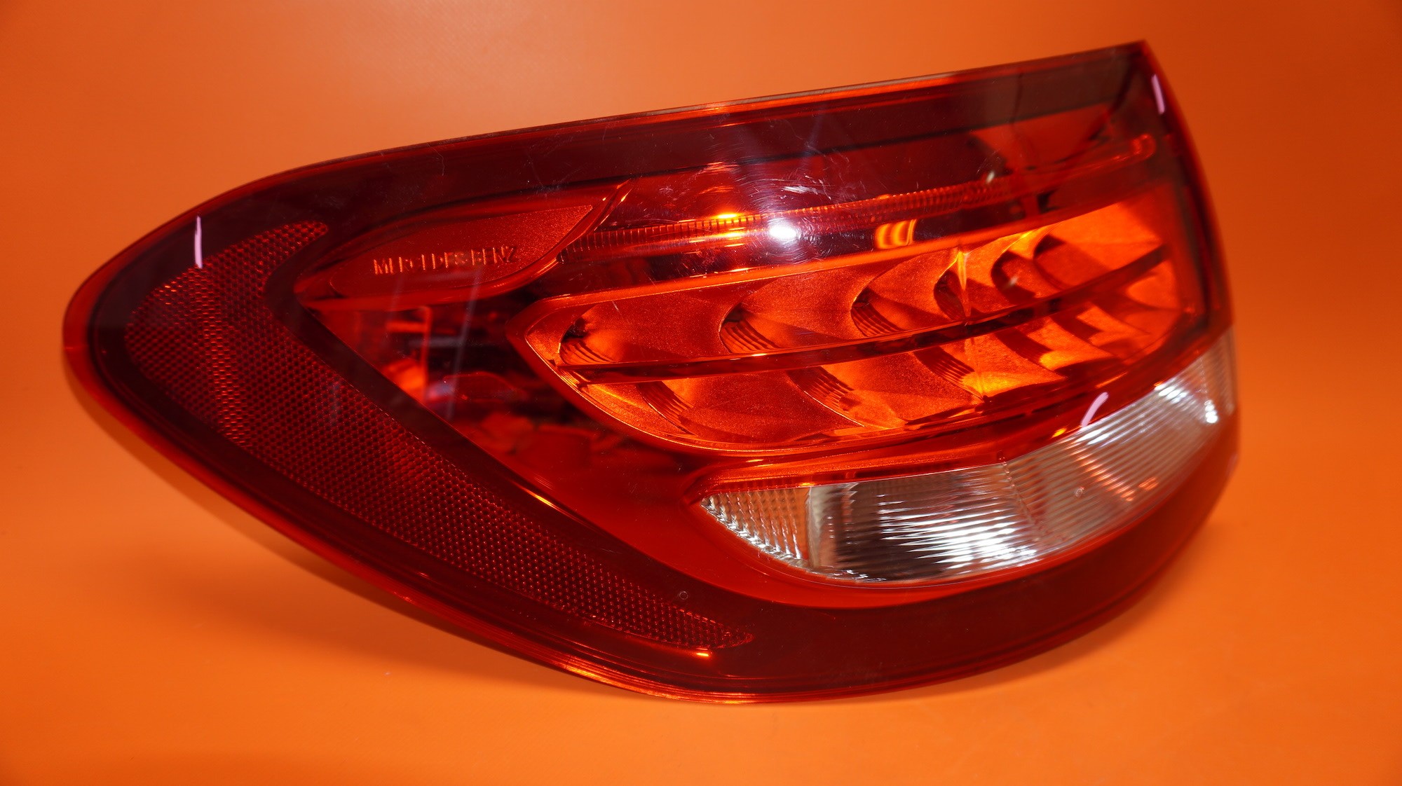 MERCEDES BENZ GLC300 TAIL LIGHT LEFT DRIVER 2016 2017 2018 LED