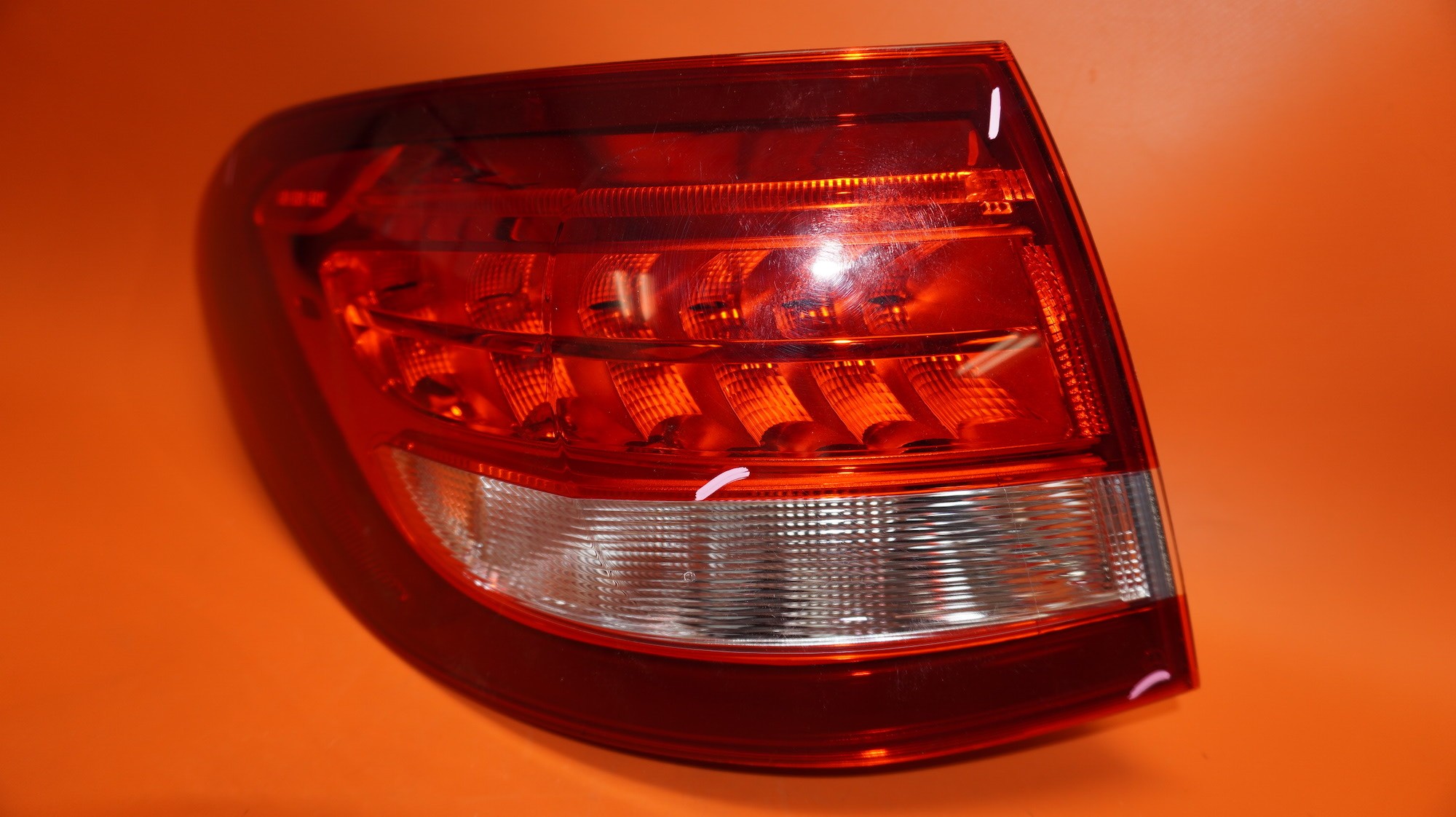 MERCEDES BENZ GLC300 TAIL LIGHT LEFT DRIVER 2016 2017 2018 LED