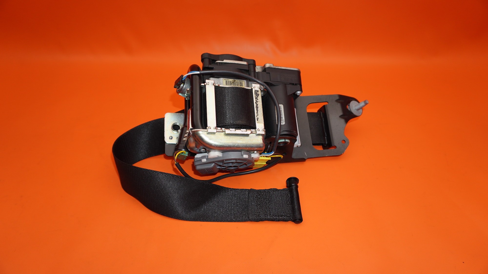 MERCEDES BENZ GLC300 SEAT BELT LEFT DRIVER 2016 2017 2018 2019