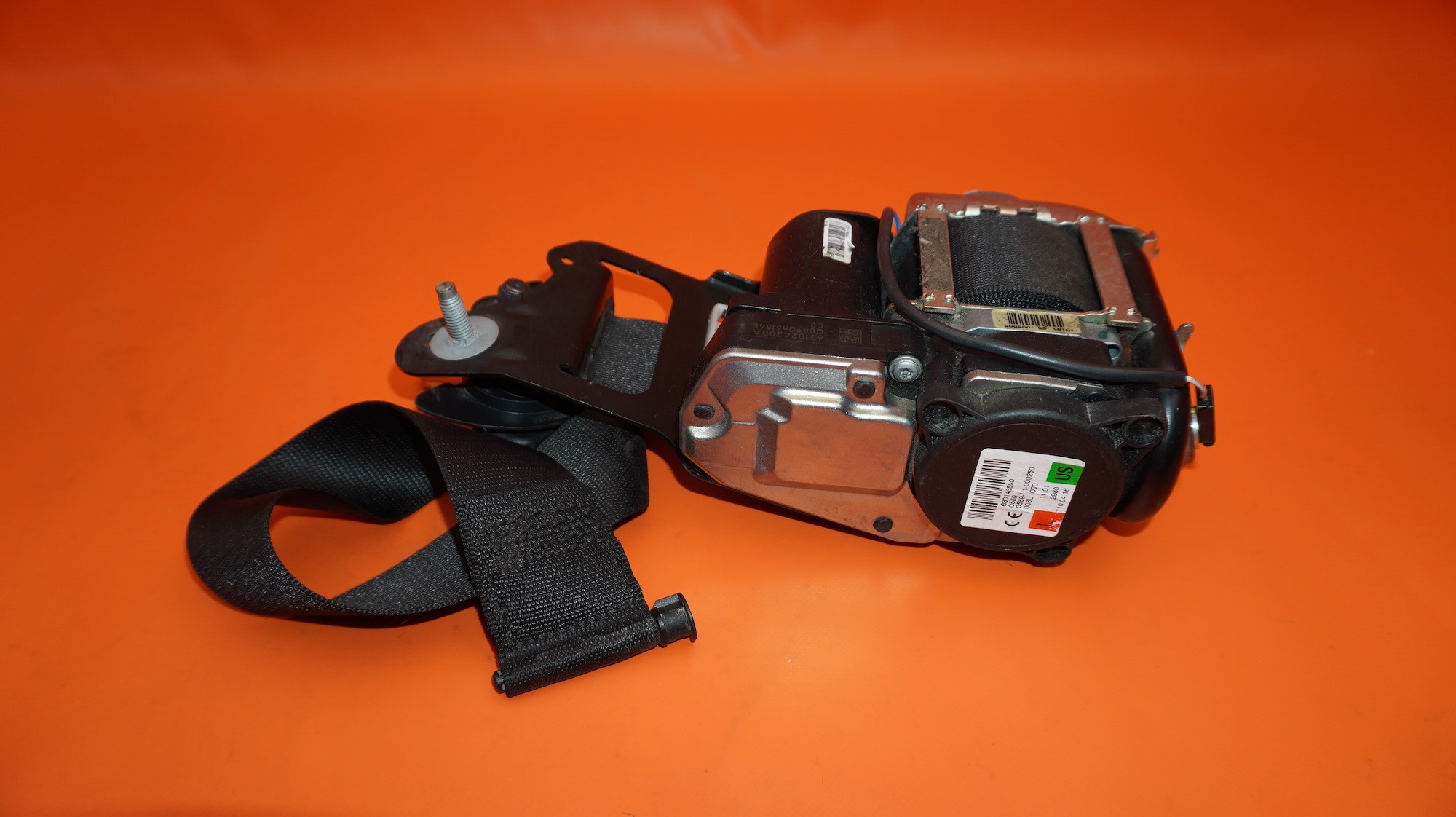 MERCEDES BENZ C300 SEAT BELT LEFT FRONT 2015 2016 C400 W205 BLACK OEM