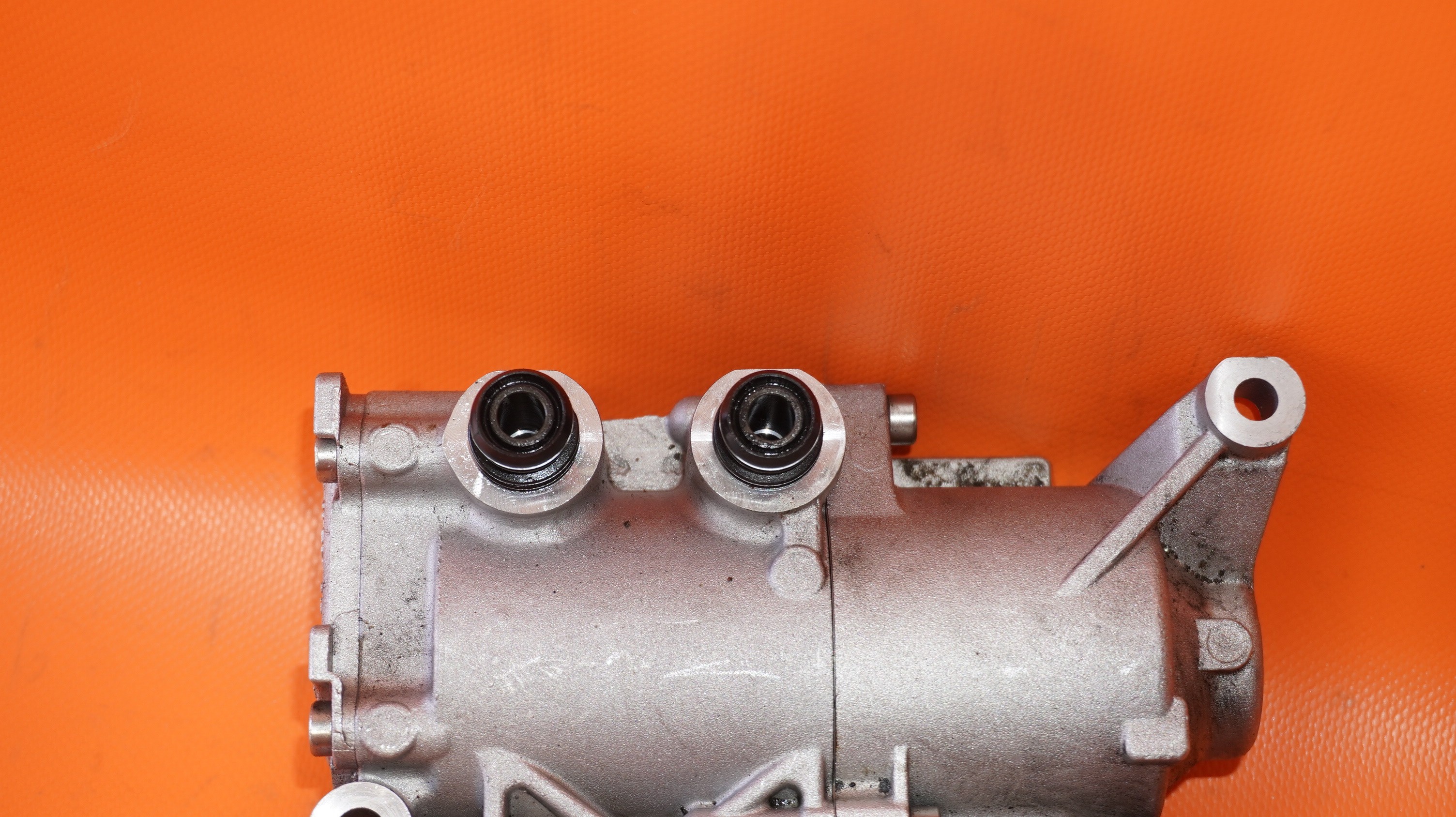 MERCEDES BENZ S550 OIL AUXILIARY PUMP 2007 2008 2009 2010 2011 2012