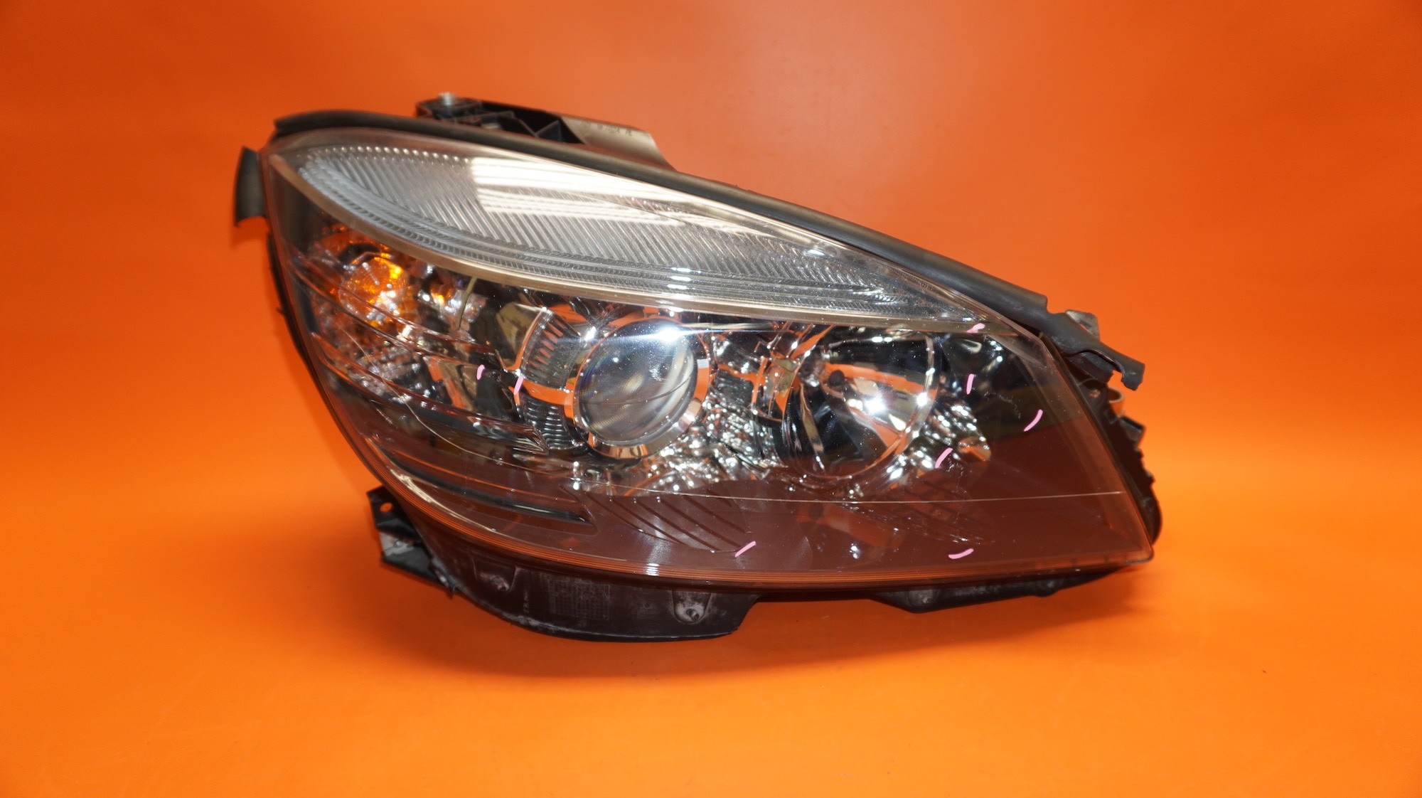 MERCEDES BENZ C300 HEADLIGHT RIGHT PASSENGER 2008 2009 2010 2011