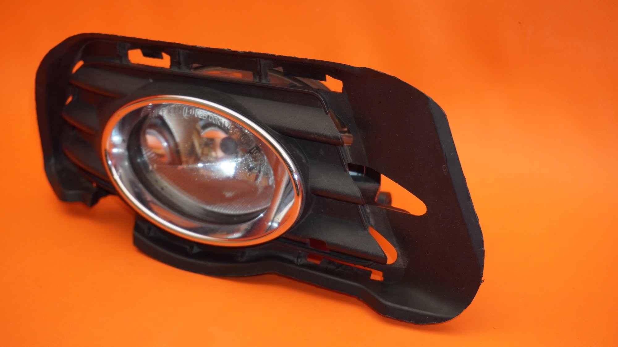 MERCEDES BENZ C300 FOG LIGHT RIGHT PASSENGER 2008 2009 A1698201656 OEM
