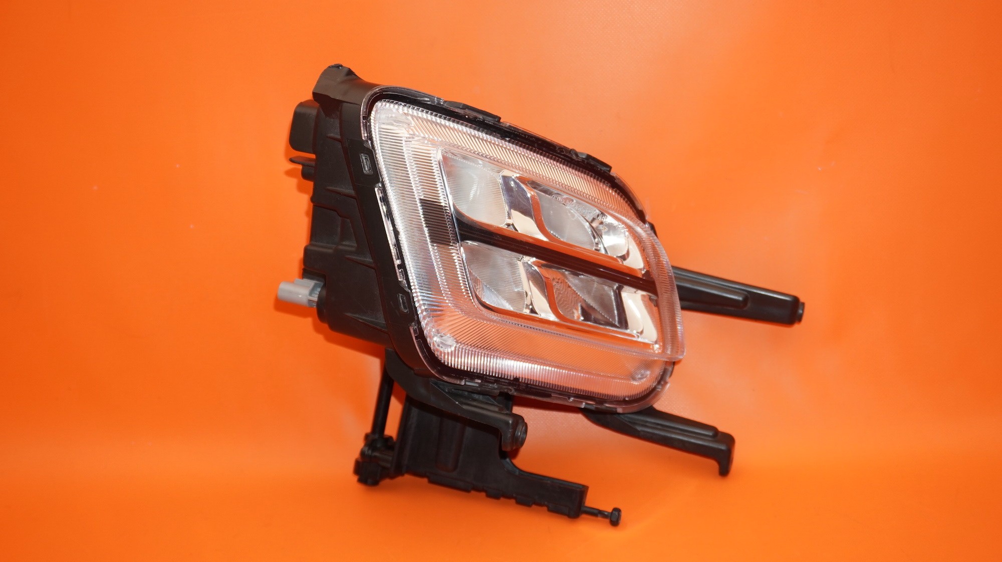 KIA OPTIMA FOG LIGHT RIGHT PASSENGER 2014 2015 2016 922024U650 LED