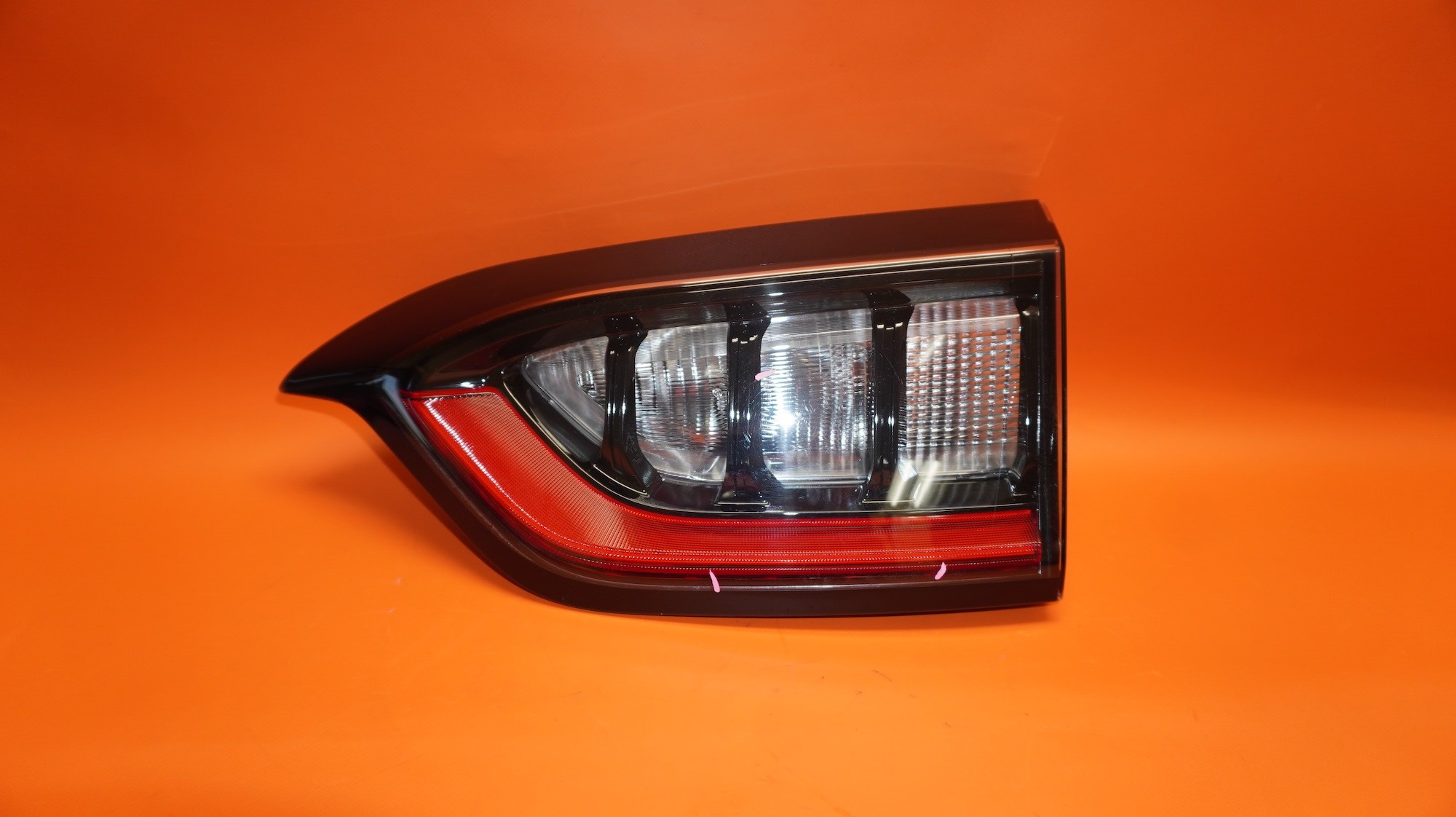 JEEP CHEROKEE LIFTGATE TAIL LIGHT RIGHT PASSENGER 2019 2020 68275964AF
