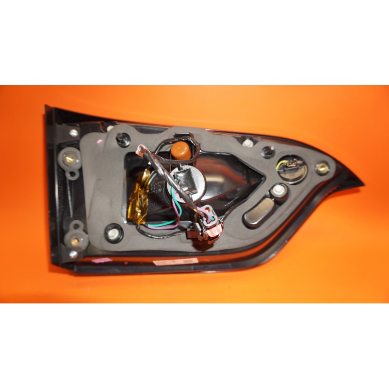 JEEP CHEROKEE LIFTGATE TAIL LIGHT RIGHT PASSENGER 2019 2020 68275964AF