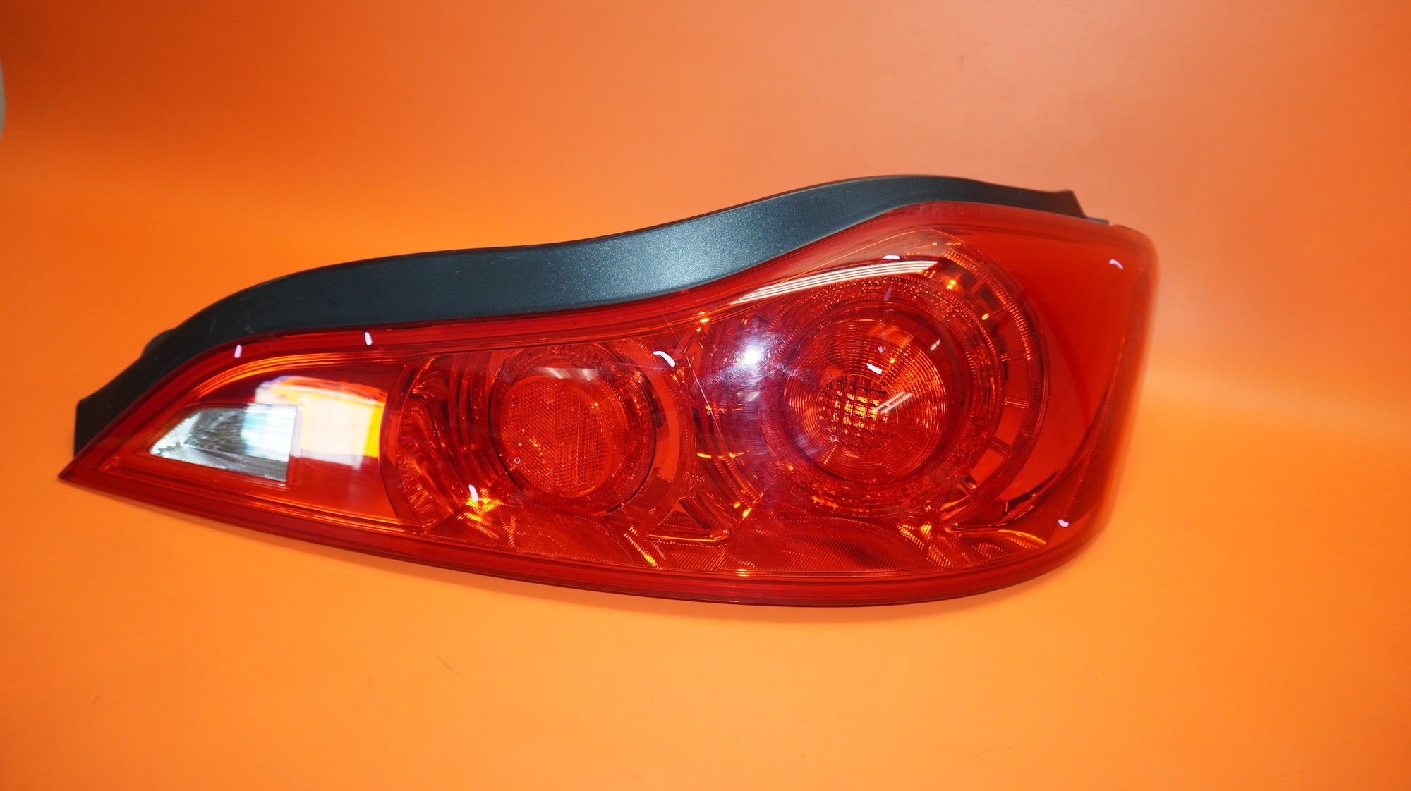 INFINITI Q60 TAIL LIGHT RIGHT PASSENGER 2014 2015 CONVERTIBLE OEM