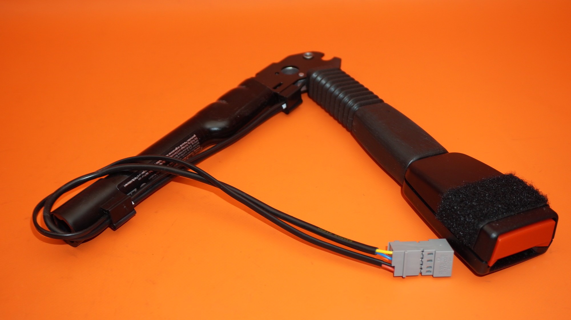 BMW 328 BUCKLE SEAT BELT TENSIONER LEFT FRONT 2007 2008 2009 2010