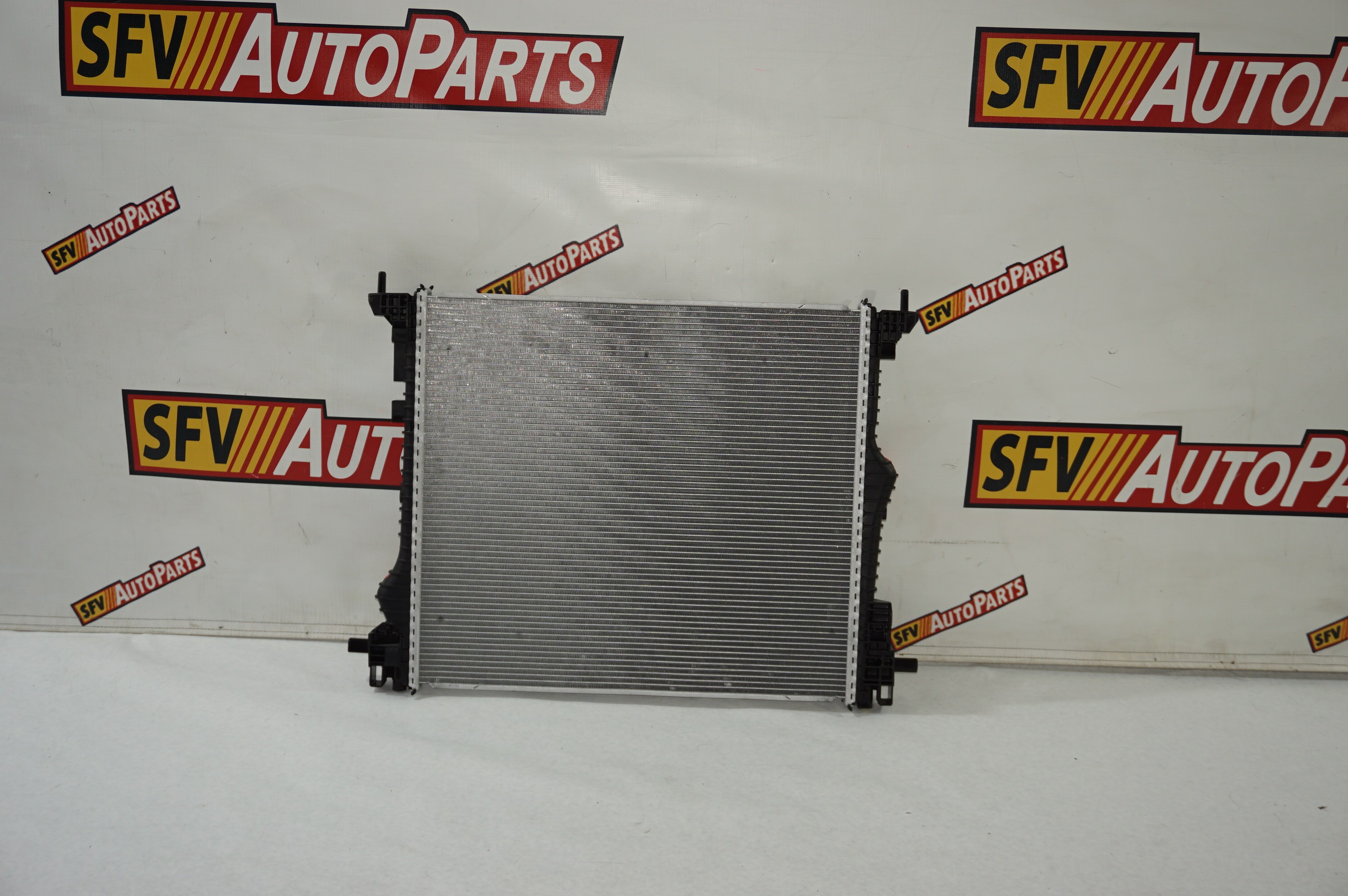 ALFA ROMEO GIULIA COOLING RADIATOR 2017 2018 2019 2020 50549761 OEM