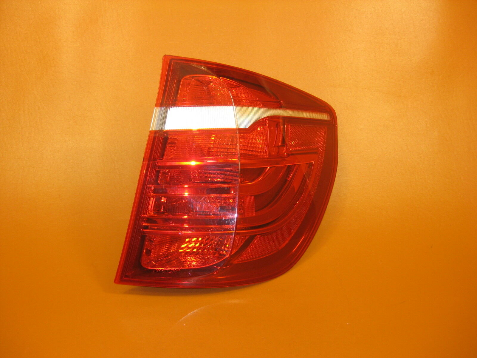 BMW X3 TAIL LIGHT RIGHT PASSENGER 2015 2016 F25 7220240 OEM