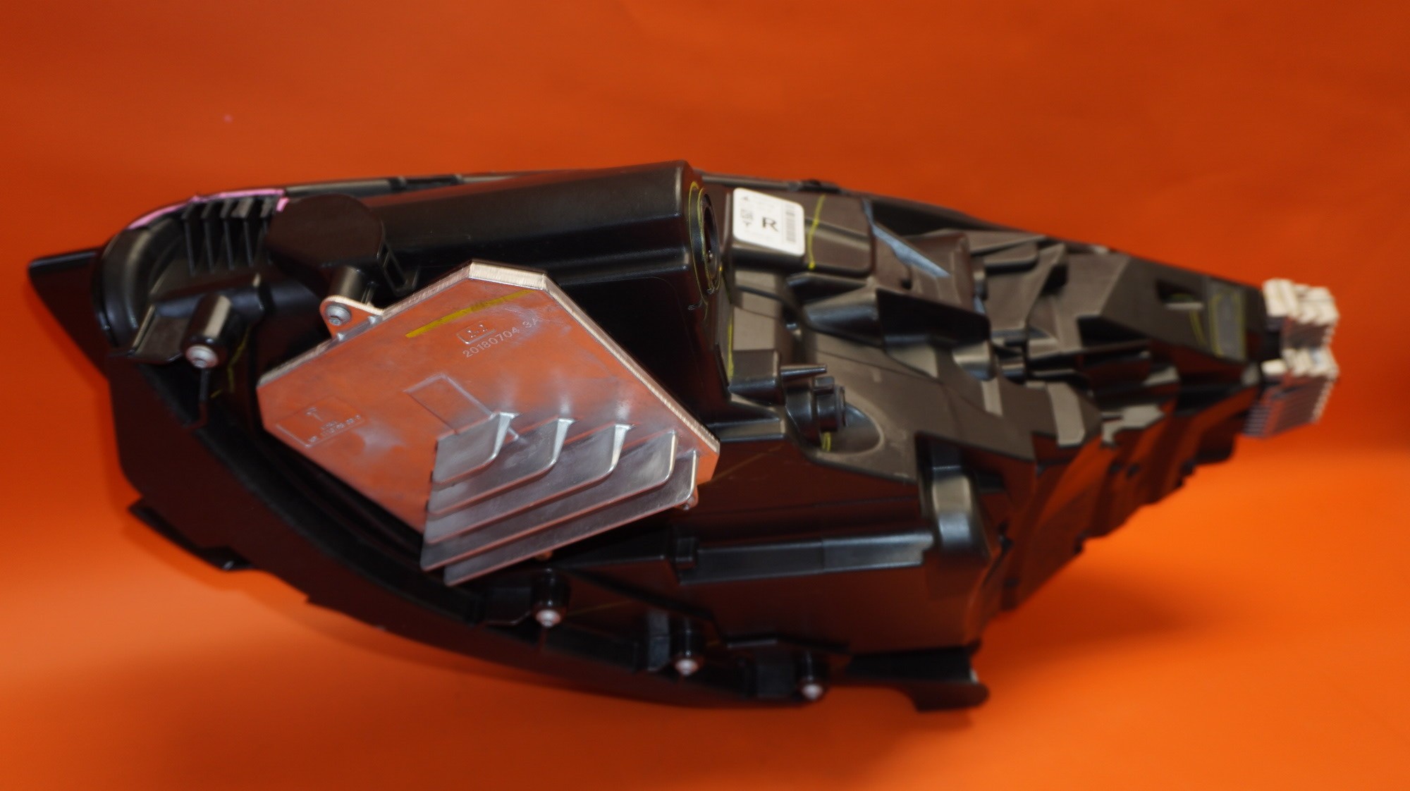 TESLA MODEL 3 HEADLIGHT RIGHT PASSENGER 2017 2018 2019 2020 107737200