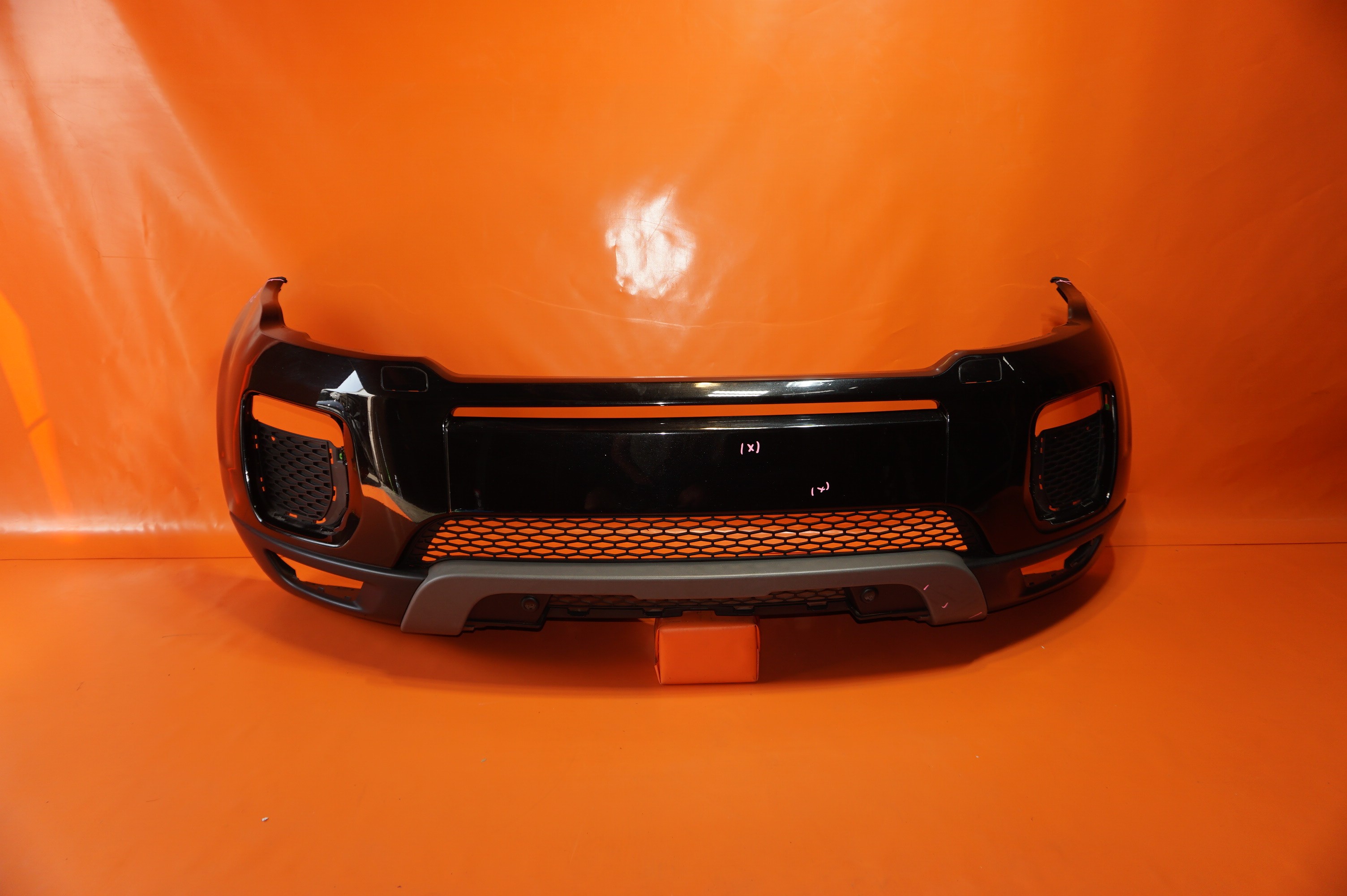RANGE ROVER EVOQUE FRONT BUMPER 2016 2017 2018