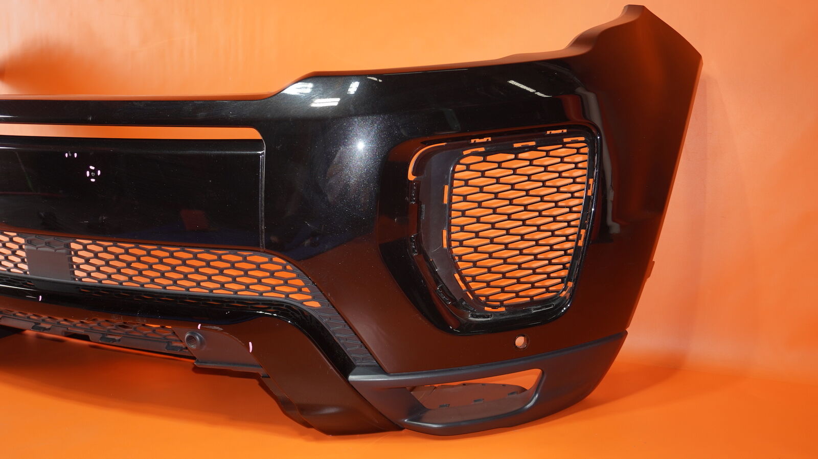 RANGE ROVER EVOQUE FRONT BUMPER 2016 2017 GJ3217F003