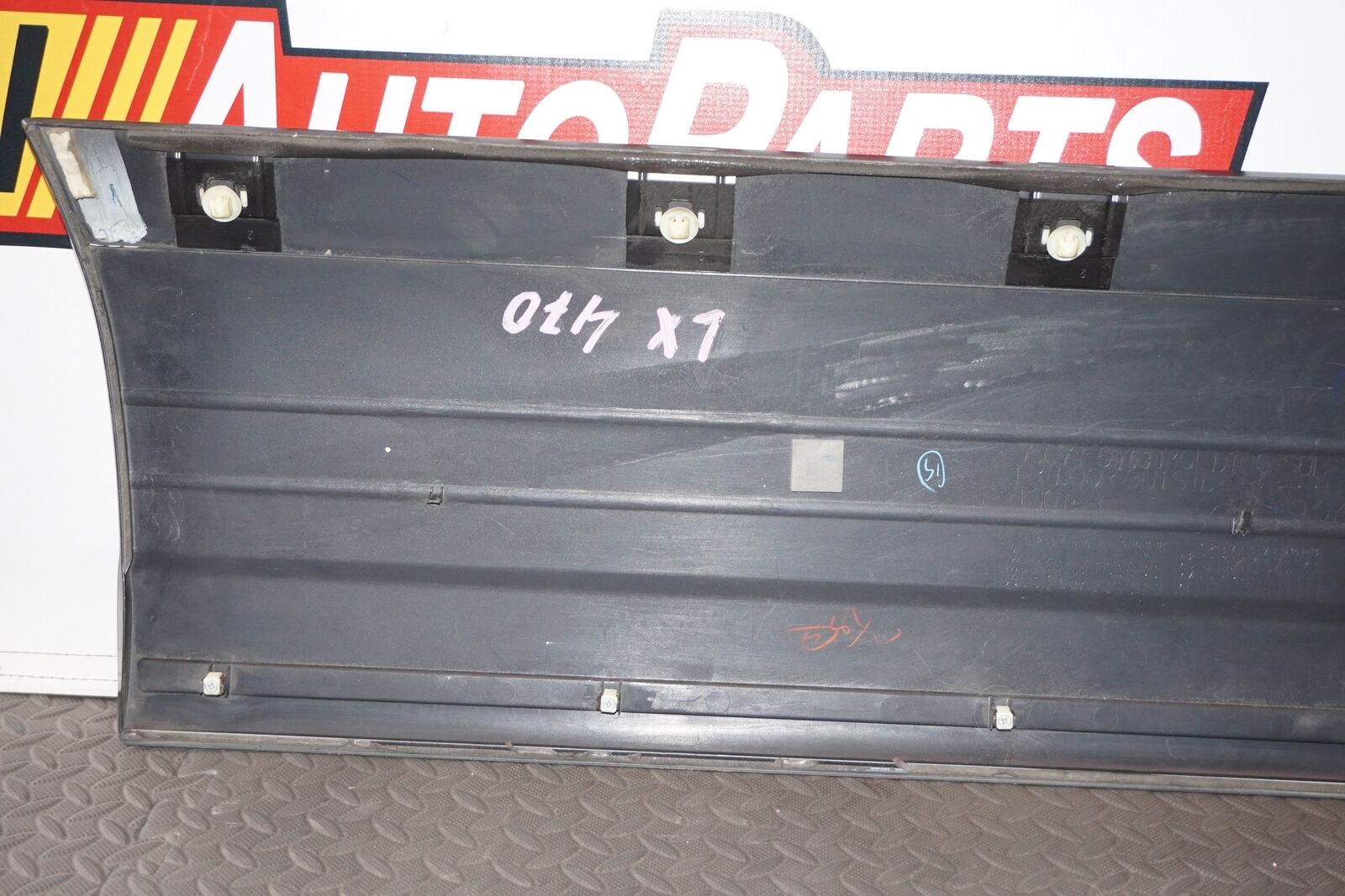 LEXUS LX470 DOOR MOLDING RIGHT FRONT 1998 1999 2000