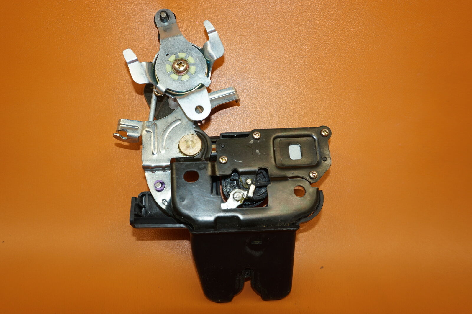 LEXUS ES330 TRUNK LOCK 2003 2004 2005 ES300 LATCH OEM