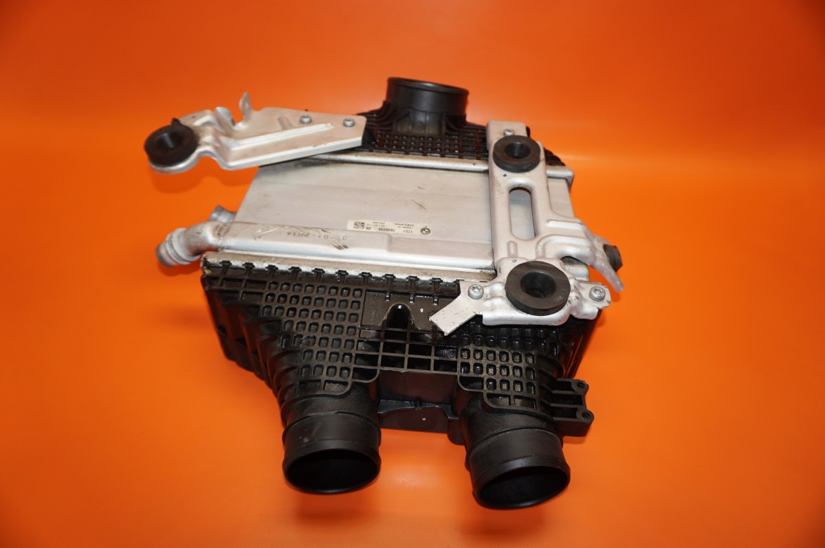 BMW M2 INTERCOOLER CHARGE AIR M4 2019 2020 3.0L 17517846235 OEM