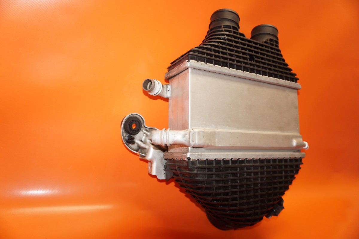 BMW M2 INTERCOOLER CHARGE AIR M4 2019 2020 3.0L 17517846235 OEM