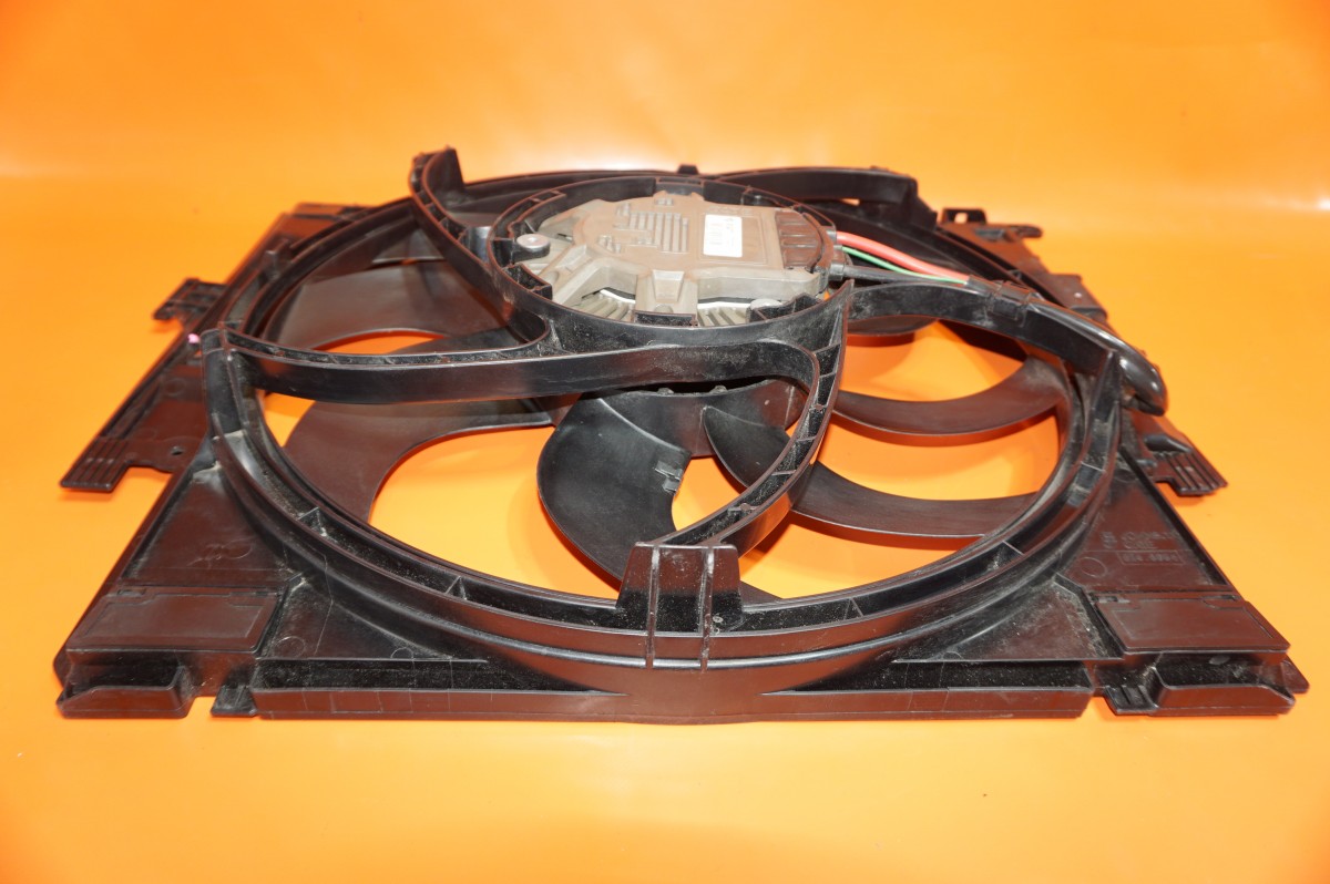 BMW 428 RADIATOR FAN 2012 2013 2014 2015 F32 600W 17427640513 OEM