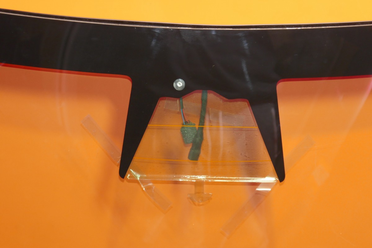 TESLA MODEL S WINDSHIELD FRONT GLASS 2016 2017 2018 2019 2020 1061987