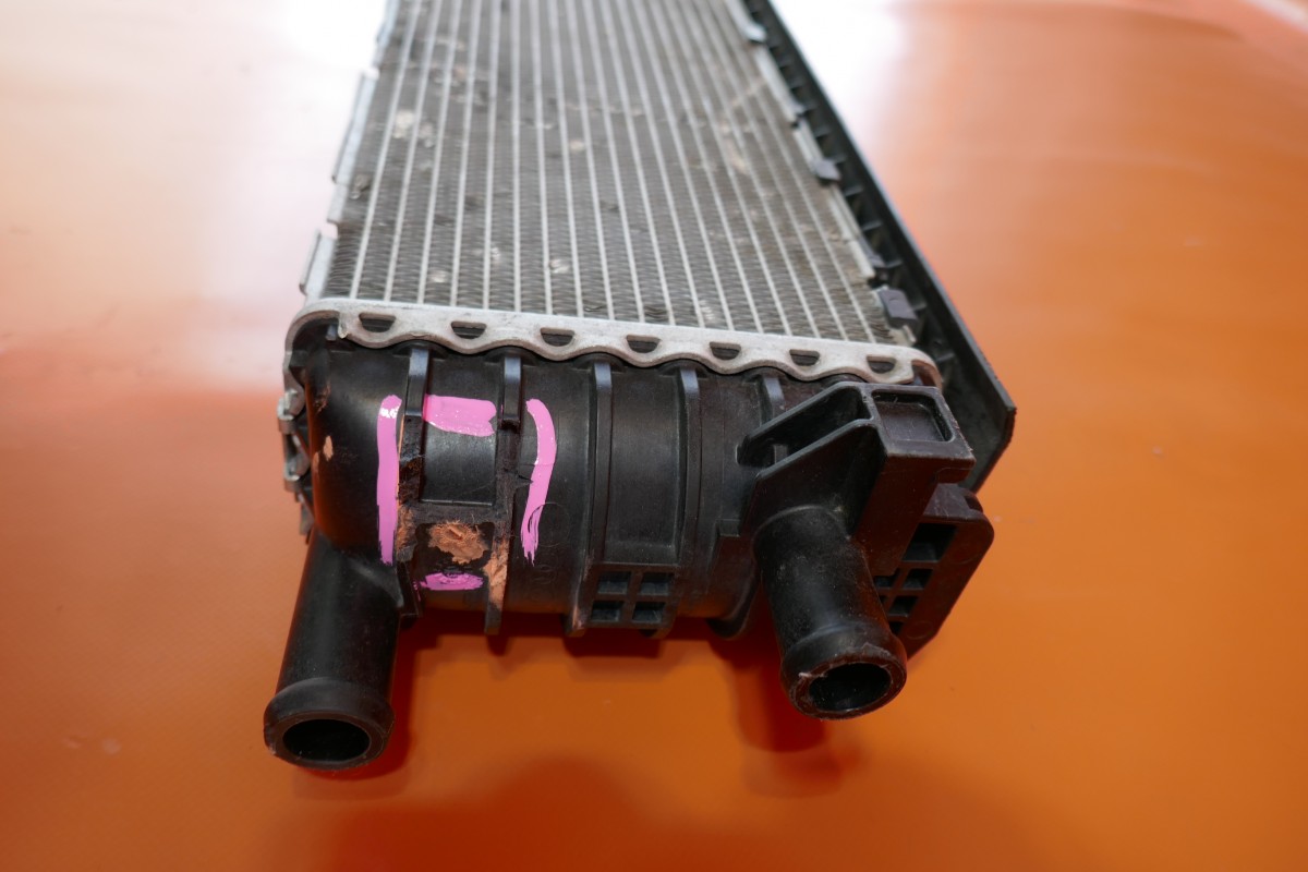 AUDI A4 INTERCOOLER AUX RADIATOR 2013 2014 2015 2016 4G0145804A OEM