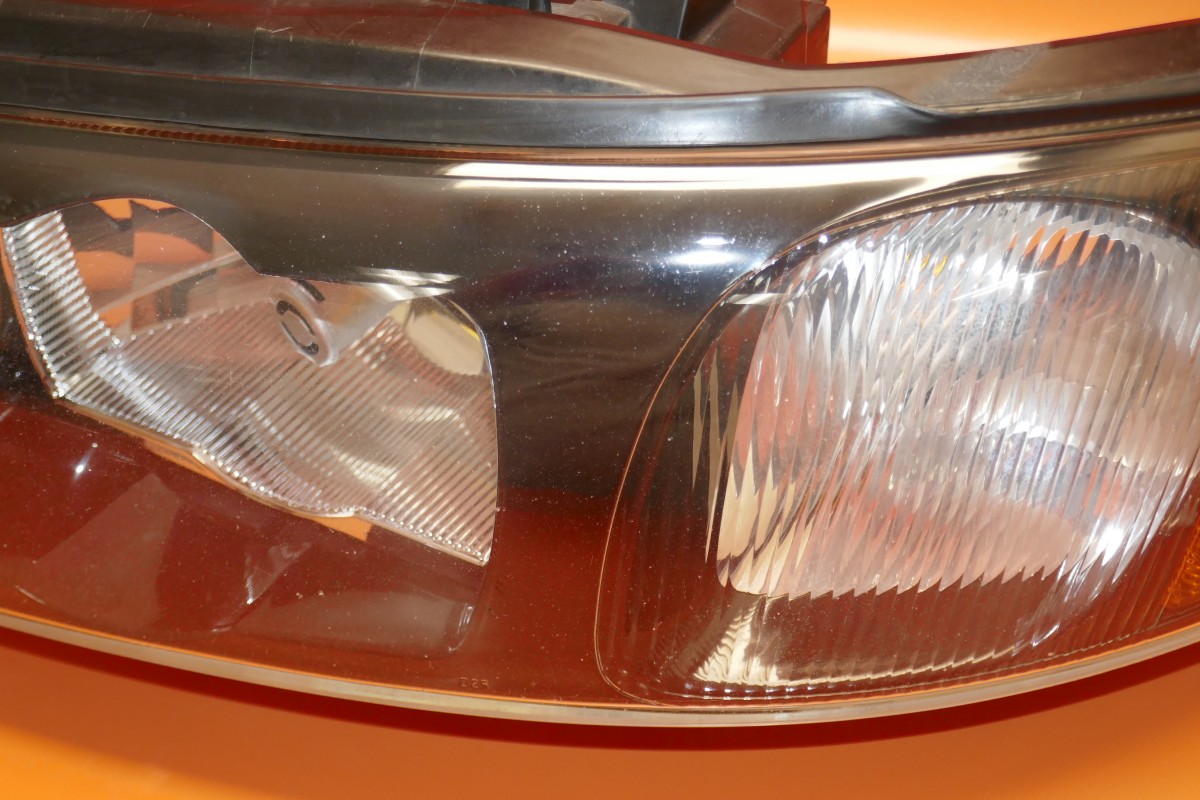 VOLVO XC70 HEADLIGHT LEFT DRIVER 2001 2002 2003 2004 XENON S60 30655954 OEM