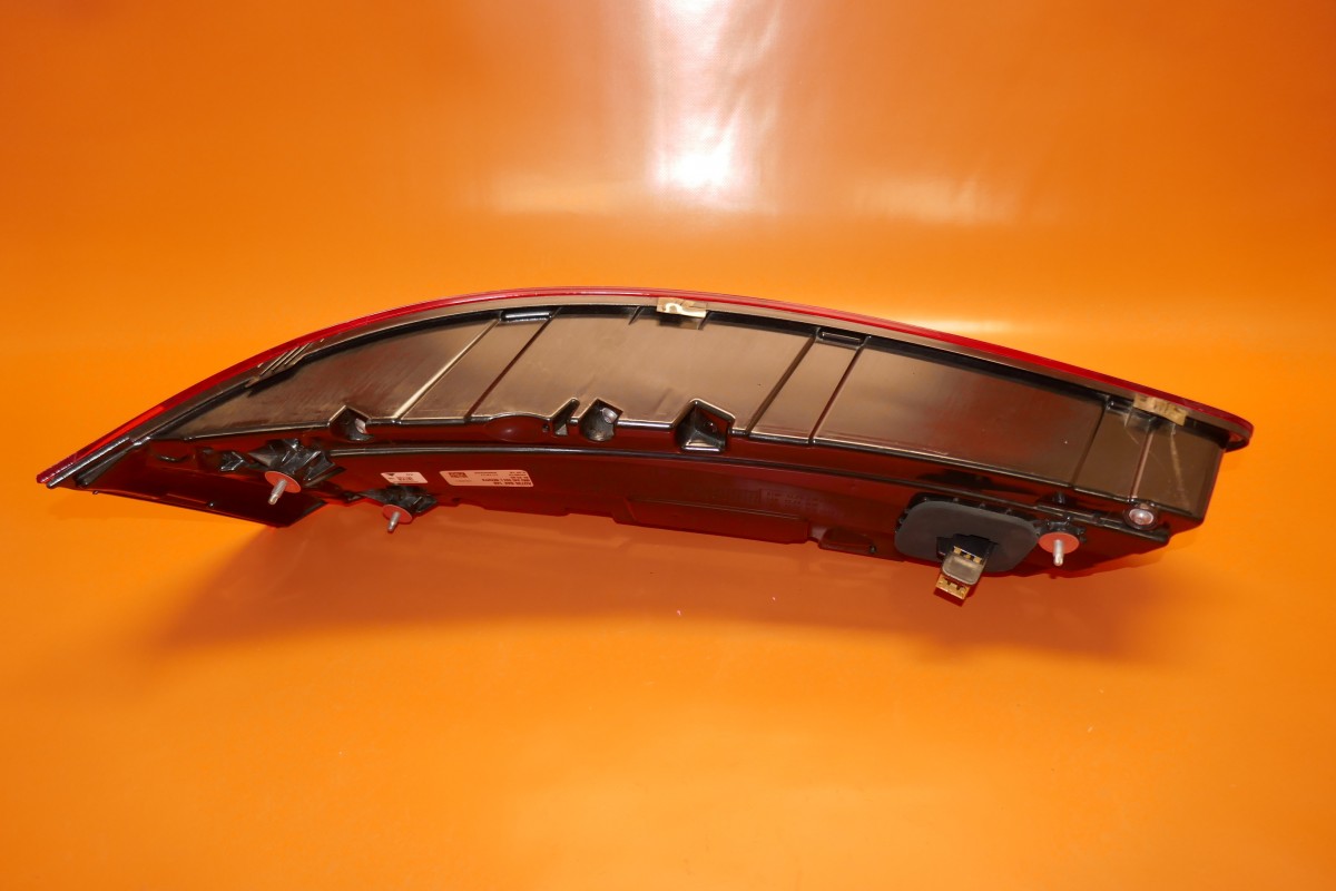 AUDI Q7 TAIL LIGHT RIGHT PASSENGER 2017 2018 2019 LED 4M0945094L OEM