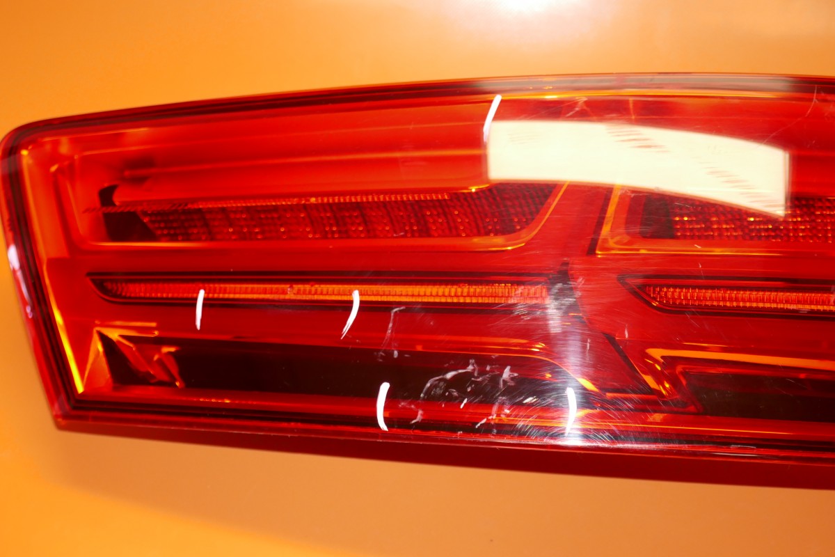 AUDI Q7 TAIL LIGHT RIGHT PASSENGER 2017 2018 2019 LED 4M0945094L OEM