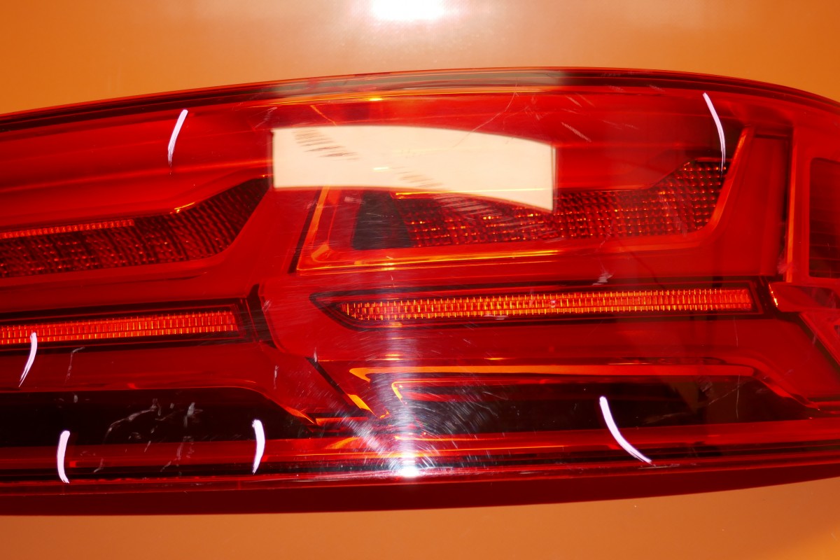 AUDI Q7 TAIL LIGHT RIGHT PASSENGER 2017 2018 2019 LED 4M0945094L OEM