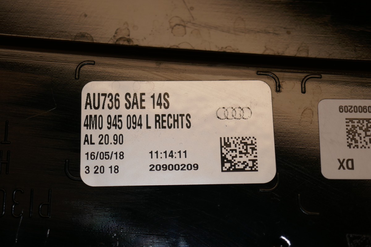 AUDI Q7 TAIL LIGHT RIGHT PASSENGER 2017 2018 2019 LED 4M0945094L OEM