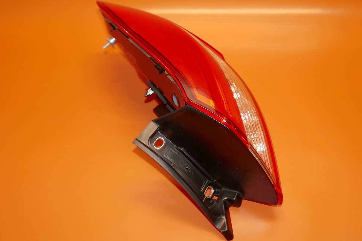 MASERATI GHIBLI TAIL LIGHT RIGHT 2014 2015 2016 2017 2018 2019 2020