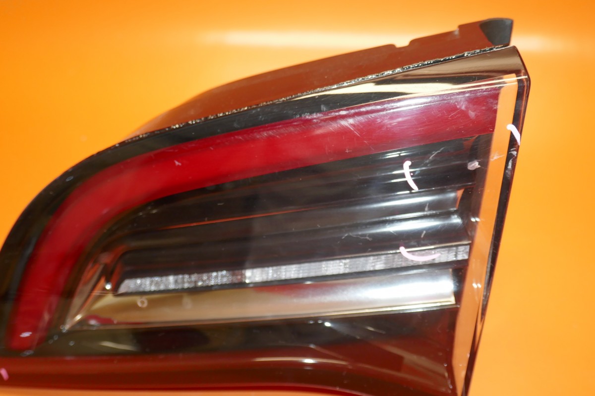 Details about / Tesla Model 3 Rear Left Tail Light Trunk Lid Taillight Lamp 1077401-00-G Clean