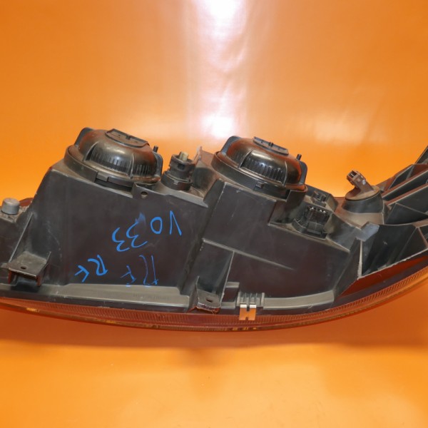 VOLVO XC70 HEADLIGHT RIGHT PASSENGER 2001 2002 2003 2004 HALOGEN S60