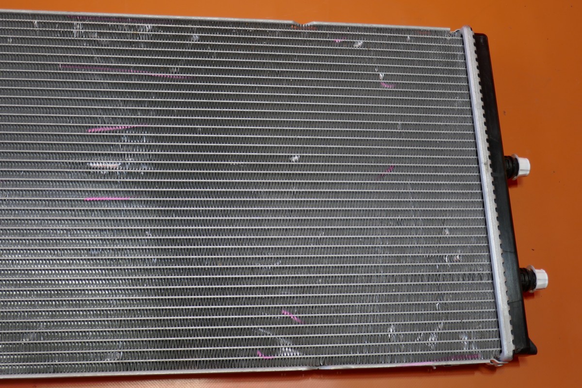 thumbnail image 2 of TTEM AUTOPARTS Radiator For 2014-2020 Nissan Rogue 2.0L/2.5L - 13431, 1-Row Aluminum 2 of 4
