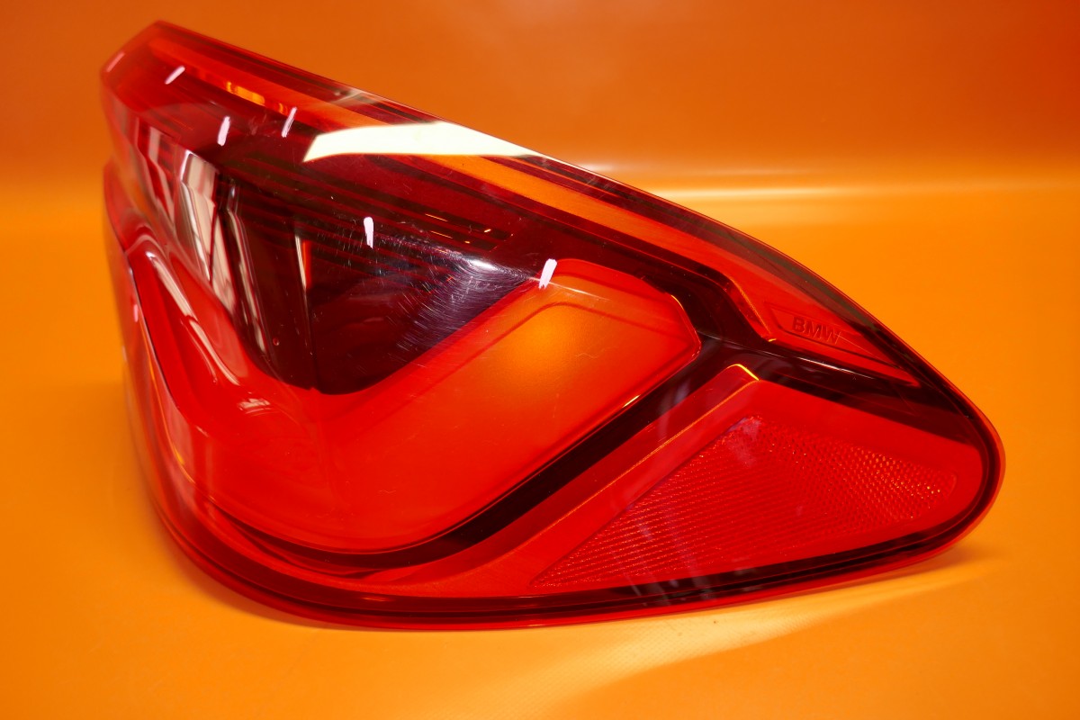 BMW X2 TAIL LIGHT RIGHT PASSENGER 2018 2019 2020 LED F39 F03688500E OEM