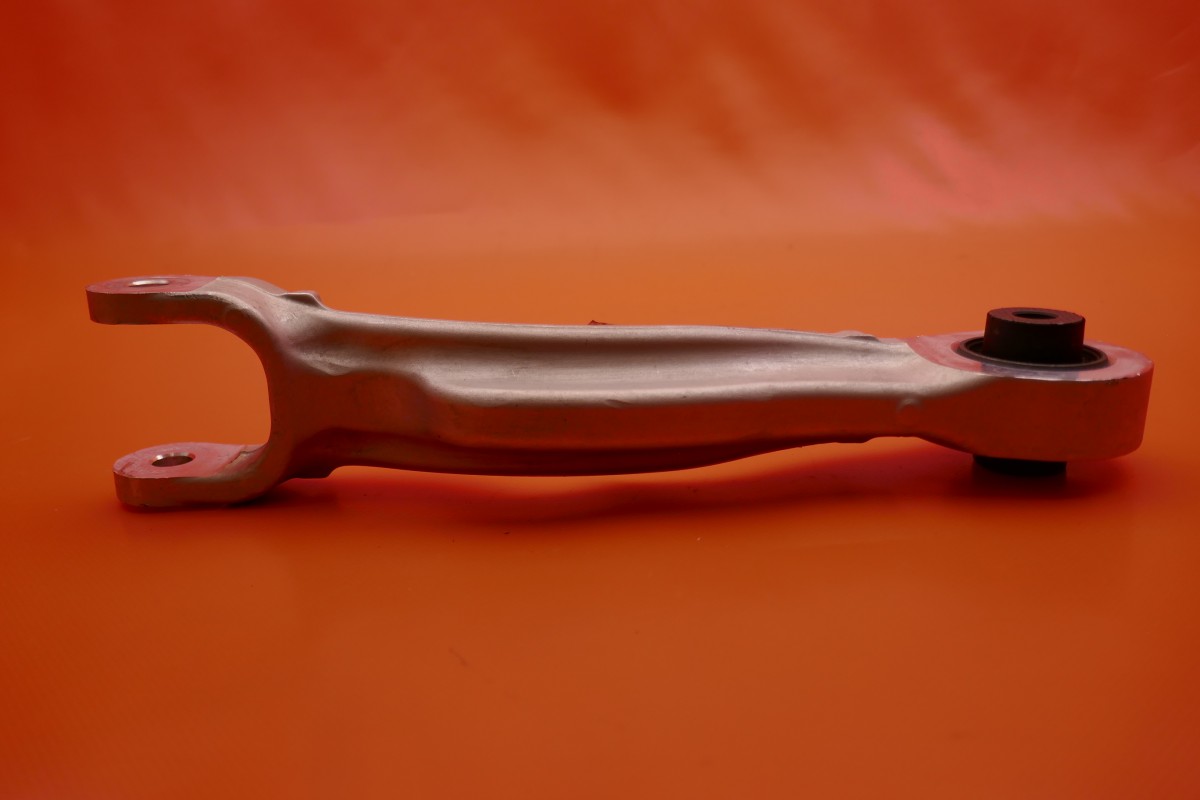 TESLA MODEL Y CONTROL ARM LINK REAR 2020 2021 2022 118842700B OEM