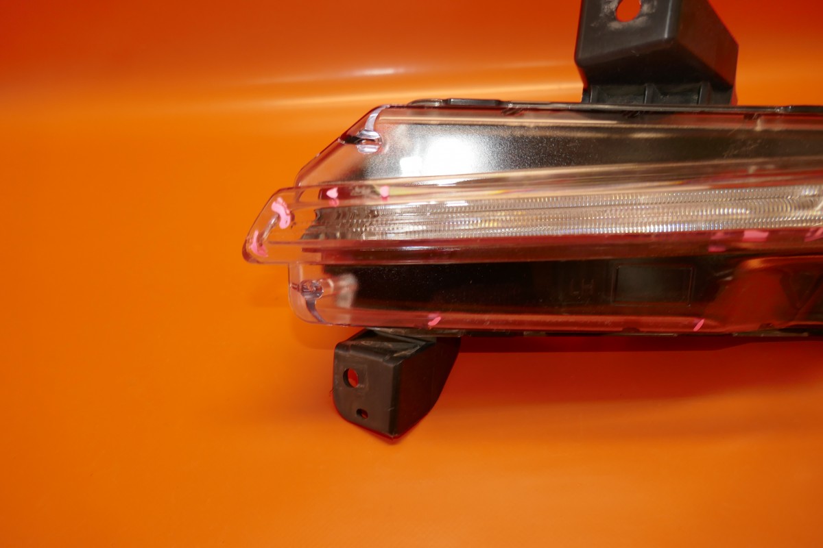 CHEVY CAMARO FOG LIGHT LEFT DRIVER LED 2019 2020 2021 84495535 OEM