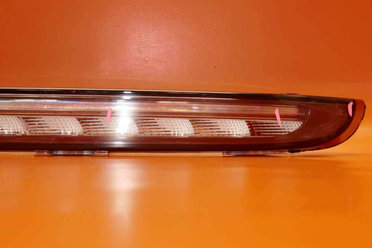 PORSCHE MACAN FOG LIGHT RIGHT PASSENGER 2015 2016 2017 2018 95B941182A OEM