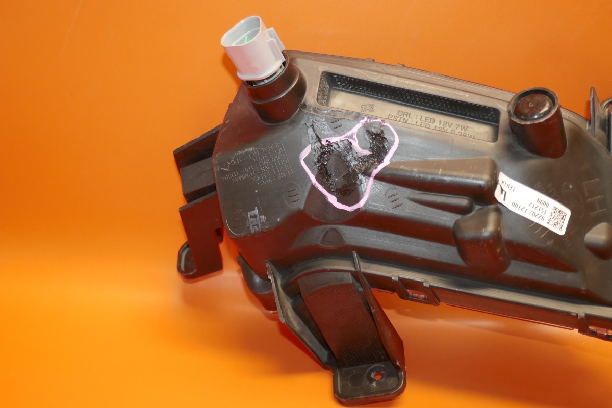 HYUNDAI ELANTRA DAYTIME RUNNING LIGHT 2017 2018 92207 F2100 OEM