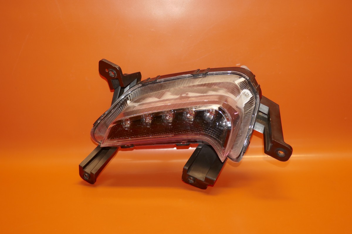 HYUNDAI ELANTRA DAYTIME RUNNING LIGHT 2017 2018 92207 F2100 OEM