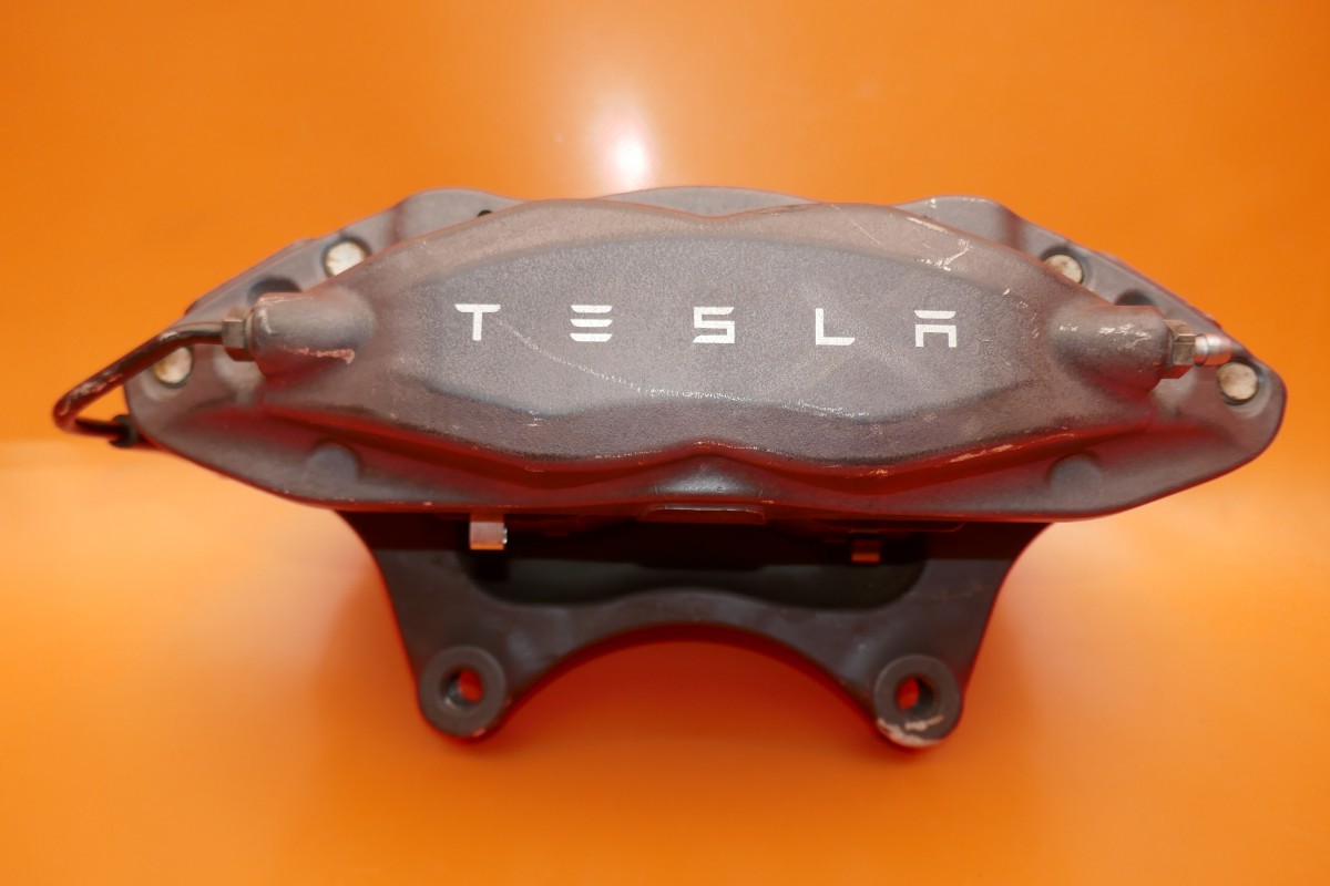 TESLA MODEL X BRAKE CALIPER RIGHT FRONT 2017 2018 2019 2020 102762200