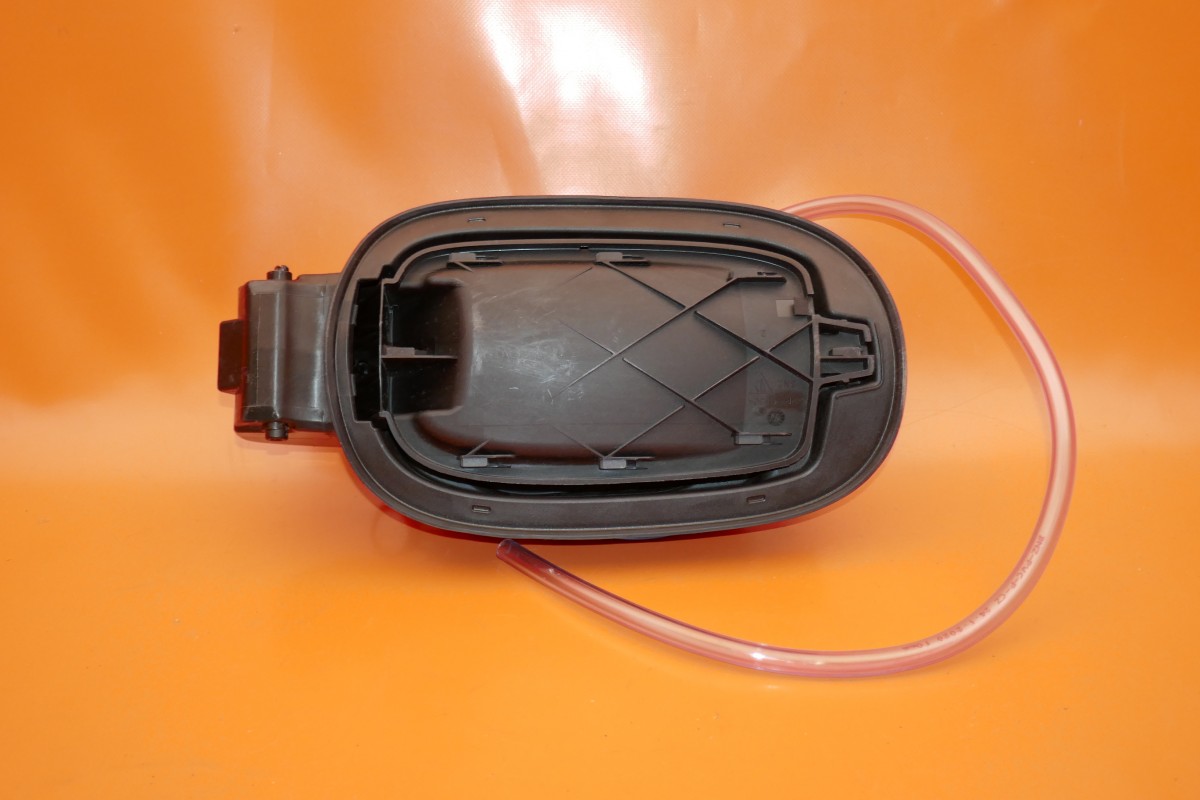 PORSCHE PANAMERA FUEL POCKET DOOR 2017 2018 2019 2020 971809857 OEM