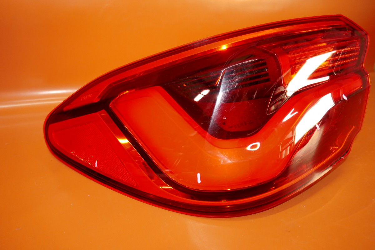 BMW X2 TAIL LIGHT LEFT DRIVER 2018 2019 2020 F03687500F LED F39 OEM