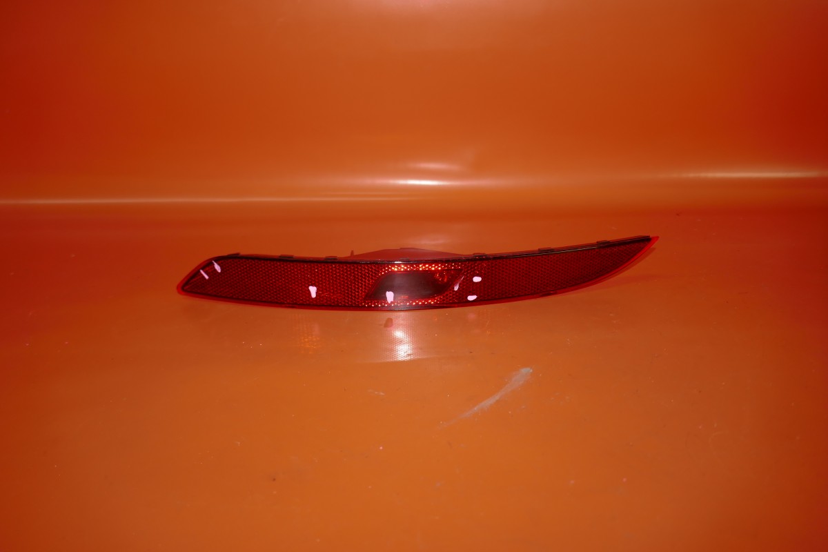 PORSCHE CAYMAN TAIL LIGHT LEFT BUMPER REFLECTOR 2018 2019 2020