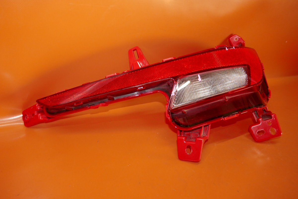 HYUNDAI ELANTRA TAIL LIGHT LEFT DRIVER 2019 2020 92405F25000 OEM