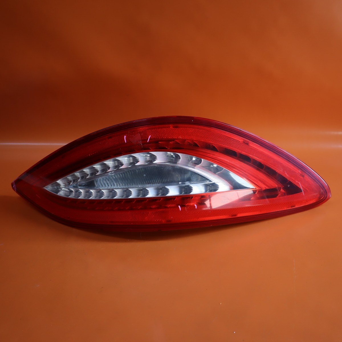 MERCEDES BENZ CLS550 TAIL LIGHT LEFT DRIVER 2012 2013 2014 A2189060358